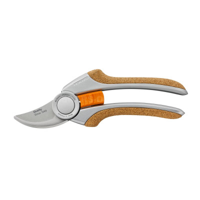 Zahradní dvoučepelové nůžky Fiskars Quantum P100